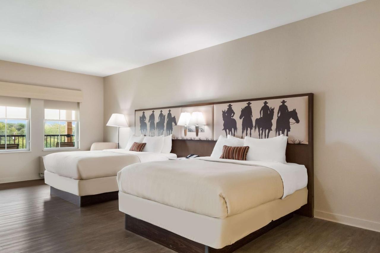 Best Western Bandera Suites & Saloon Exterior foto